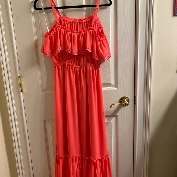 Lilly Pulitzer Adia maxi dress in pink with eyelet detail - Size Small - Picture 5 of 11